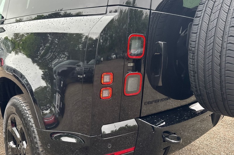  LAND ROVER DEFENDER 3.0 D350 X-Dynamic HSE 90 3dr Auto 5385407