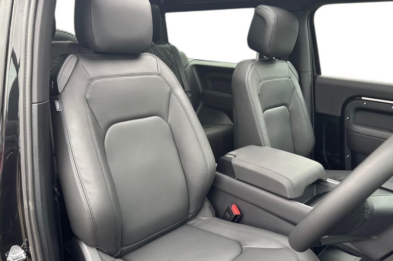  LAND ROVER DEFENDER 3.0 D350 X-Dynamic HSE 90 3dr Auto 5385415
