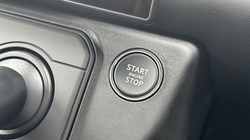 LAND ROVER DEFENDER 3.0 D350 X-Dynamic HSE 90 3dr Auto 5385428