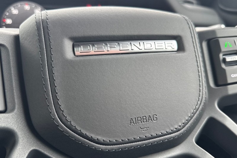  LAND ROVER DEFENDER 3.0 D350 X-Dynamic HSE 90 3dr Auto 5385416