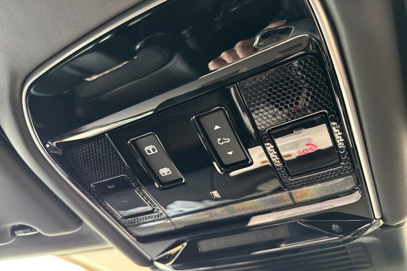  LAND ROVER RANGE ROVER 4.4 P615 V8 SV 4dr Auto 4924809