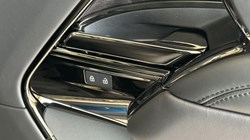 LAND ROVER RANGE ROVER 4.4 P615 V8 SV 4dr Auto 4924792