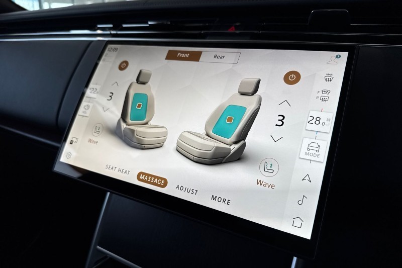  LAND ROVER RANGE ROVER 4.4 P615 V8 SV 4dr Auto 4924802