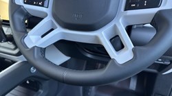 LAND ROVER DEFENDER 3.0 D250 X-Dynamic SE 110 5dr Auto 4916968