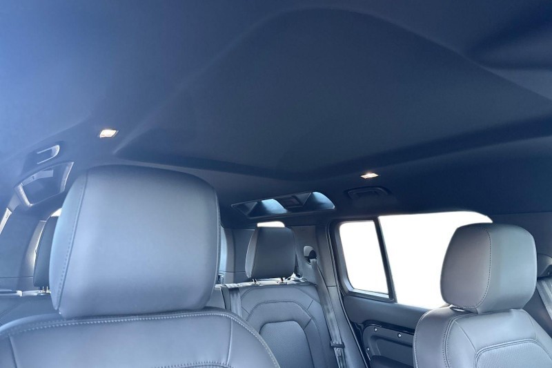  LAND ROVER DEFENDER 3.0 D250 X-Dynamic SE 110 5dr Auto 4916962