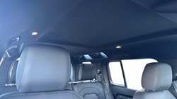 LAND ROVER DEFENDER 3.0 D250 X-Dynamic SE 110 5dr Auto 4916962