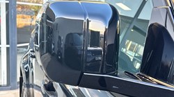 LAND ROVER DEFENDER 3.0 D250 X-Dynamic SE 110 5dr Auto 4916991