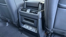 LAND ROVER DEFENDER 3.0 D250 X-Dynamic SE 110 5dr Auto 4916959