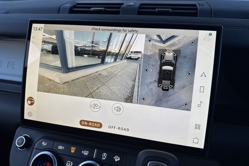  LAND ROVER DEFENDER 3.0 D250 X-Dynamic SE 110 5dr Auto 4916953