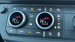 LAND ROVER DEFENDER 3.0 D250 X-Dynamic SE 110 5dr Auto 4916977