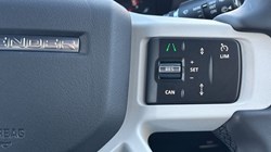 LAND ROVER DEFENDER 3.0 D250 X-Dynamic SE 110 5dr Auto 4916970