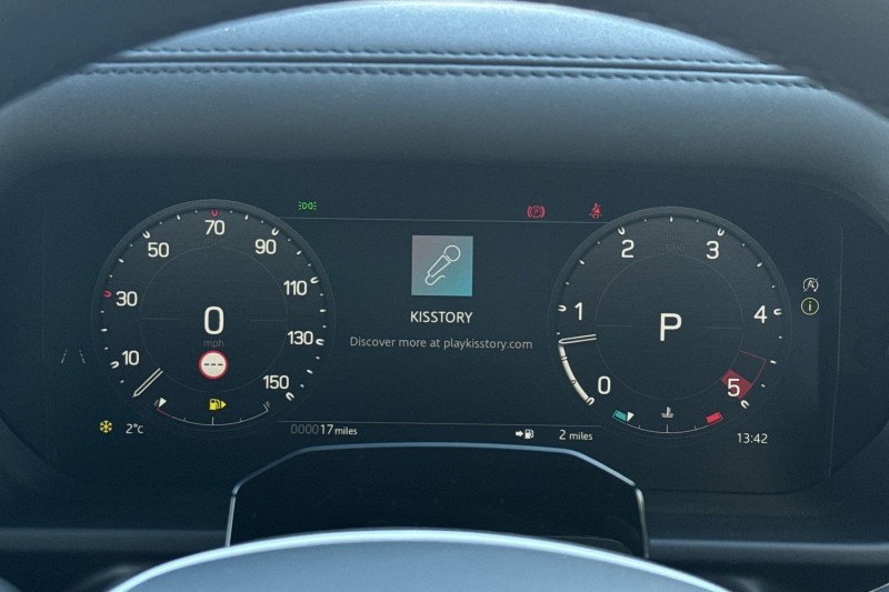  LAND ROVER DEFENDER 3.0 D250 X-Dynamic SE 110 5dr Auto 4916957