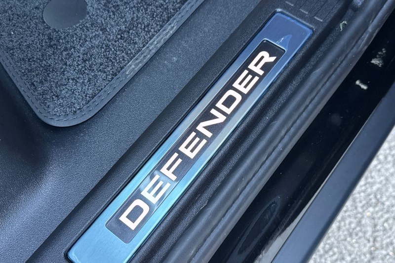  LAND ROVER DEFENDER 3.0 D250 X-Dynamic SE 110 5dr Auto 4916979