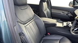 LAND ROVER RANGE ROVER SPORT 3.0 D300 Dynamic SE 5dr Auto 5044795