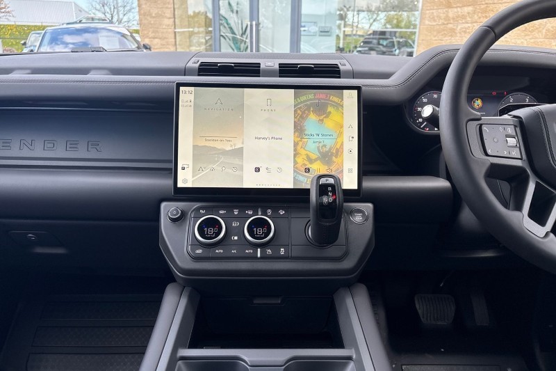  LAND ROVER DEFENDER 3.0 D350 X-Dynamic HSE 110 5dr Auto 5284275