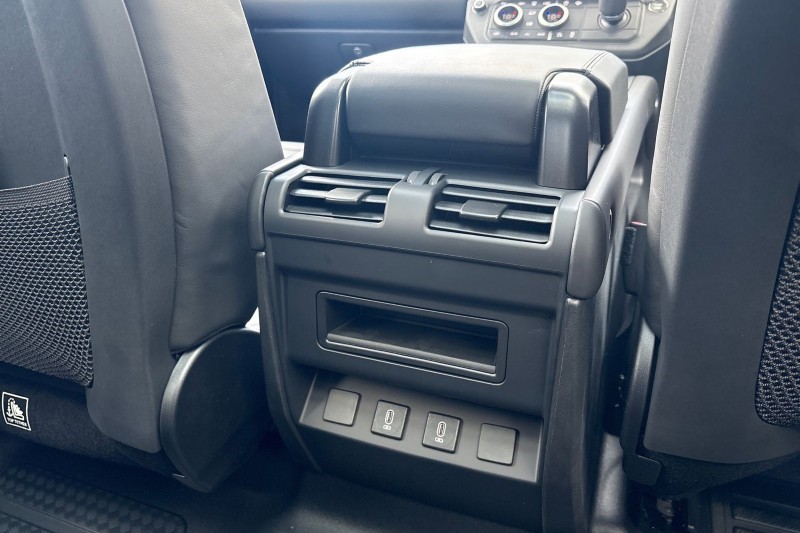  LAND ROVER DEFENDER 3.0 D350 X-Dynamic HSE 110 5dr Auto 5284279