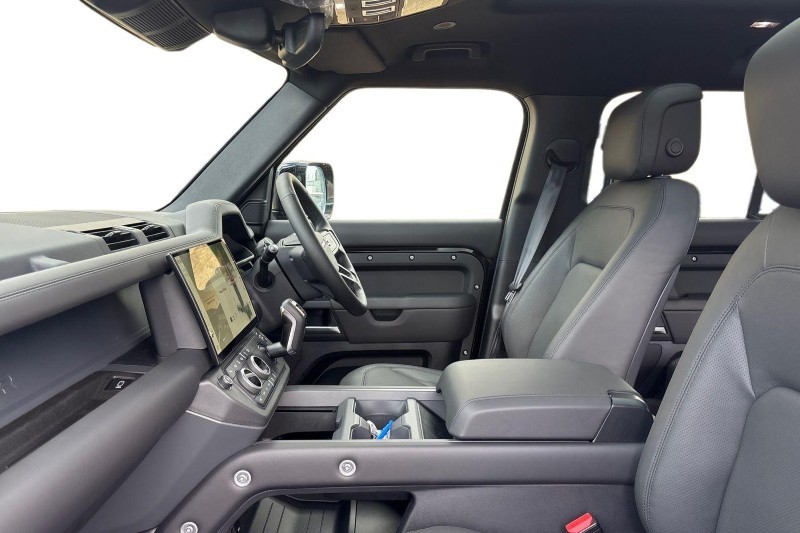  LAND ROVER DEFENDER 3.0 D350 X-Dynamic HSE 110 5dr Auto 5284264