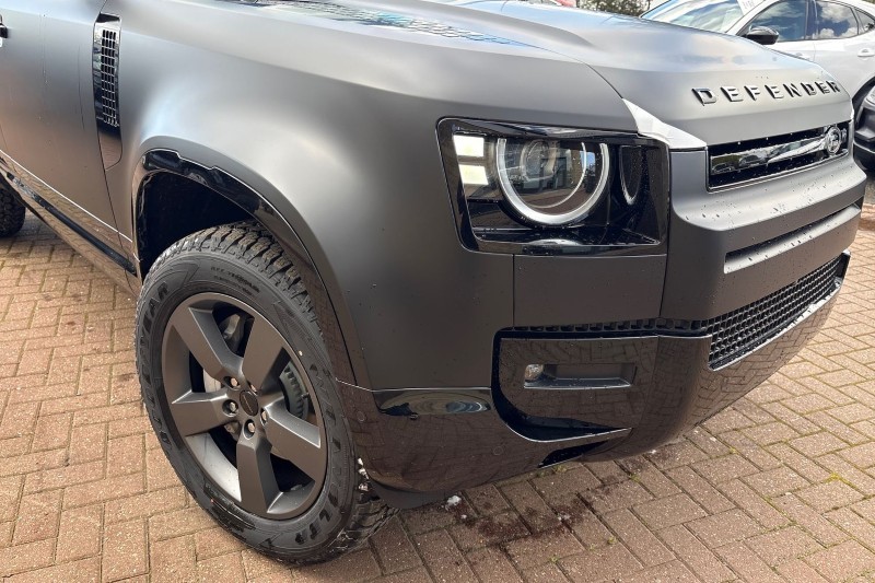  LAND ROVER DEFENDER 3.0 D350 X-Dynamic HSE 110 5dr Auto 5284306