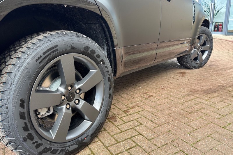  LAND ROVER DEFENDER 3.0 D350 X-Dynamic HSE 110 5dr Auto 5284312