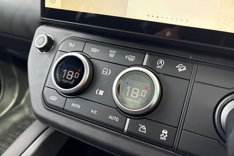  LAND ROVER DEFENDER 3.0 D350 X-Dynamic HSE 110 5dr Auto 5284300