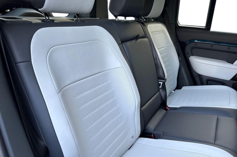  LAND ROVER DEFENDER 4.4 P635 Octa 110 5dr Auto 5116203