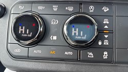 LAND ROVER DEFENDER 4.4 P635 Octa 110 5dr Auto 5116211