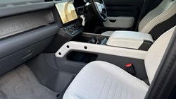 LAND ROVER DEFENDER 4.4 P635 Octa 110 5dr Auto 5116180