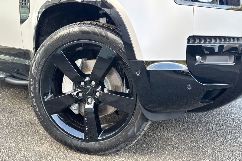  LAND ROVER DEFENDER 3.0 D350 X-Dynamic HSE 110 5dr Auto 5115730