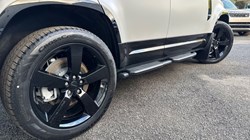 LAND ROVER DEFENDER 3.0 D350 X-Dynamic HSE 110 5dr Auto 5115734