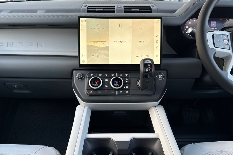  LAND ROVER DEFENDER 3.0 D350 X-Dynamic HSE 110 5dr Auto 5115699