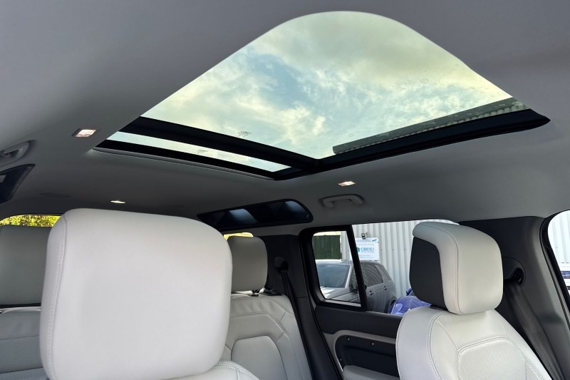  LAND ROVER DEFENDER 3.0 D350 X-Dynamic HSE 110 5dr Auto 5115706