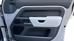 LAND ROVER DEFENDER 3.0 D350 X-Dynamic HSE 110 5dr Auto 5115708