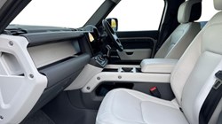 LAND ROVER DEFENDER 3.0 D350 X-Dynamic HSE 110 5dr Auto 5115688