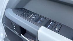 LAND ROVER DEFENDER 3.0 D350 X-Dynamic HSE 110 5dr Auto 5115709