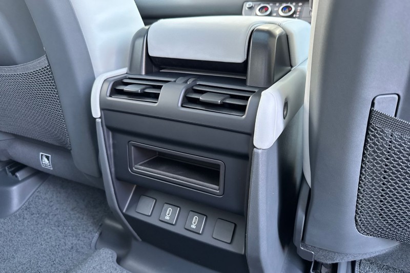  LAND ROVER DEFENDER 3.0 D350 X-Dynamic HSE 110 5dr Auto 5115703