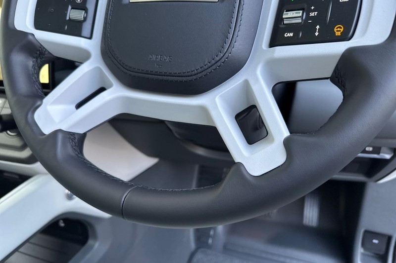  LAND ROVER DEFENDER 3.0 D350 X-Dynamic HSE 110 5dr Auto 5115713