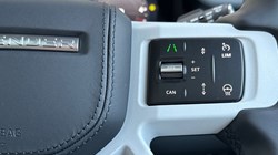 LAND ROVER DEFENDER 3.0 D350 X-Dynamic HSE 110 5dr Auto 5115715