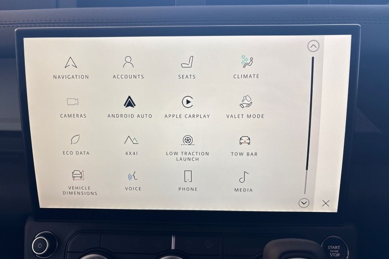  LAND ROVER DEFENDER 3.0 D250 X-Dynamic SE 90 3dr Auto [6 Seat] 5261273