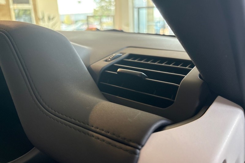  LAND ROVER DEFENDER 3.0 D250 X-Dynamic SE 90 3dr Auto [6 Seat] 5261254