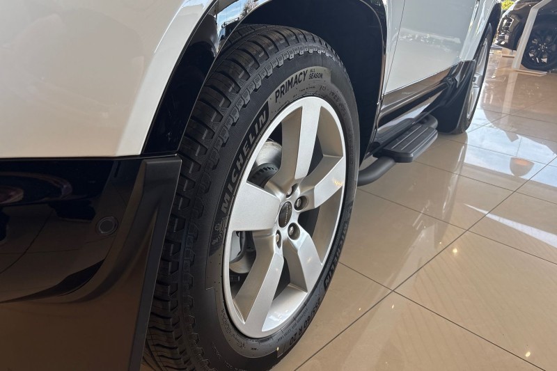  LAND ROVER DEFENDER 3.0 D250 X-Dynamic SE 90 3dr Auto [6 Seat] 5261284