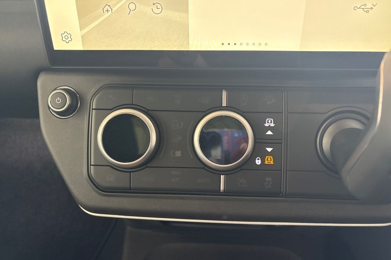  LAND ROVER DEFENDER 3.0 D250 X-Dynamic SE 90 3dr Auto [6 Seat] 5261271