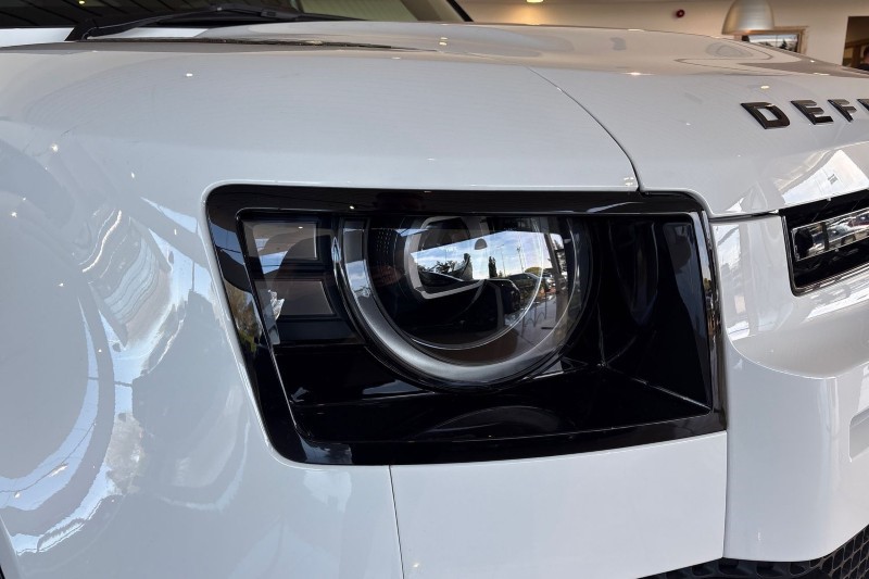  LAND ROVER DEFENDER 3.0 D250 X-Dynamic SE 90 3dr Auto [6 Seat] 5261253