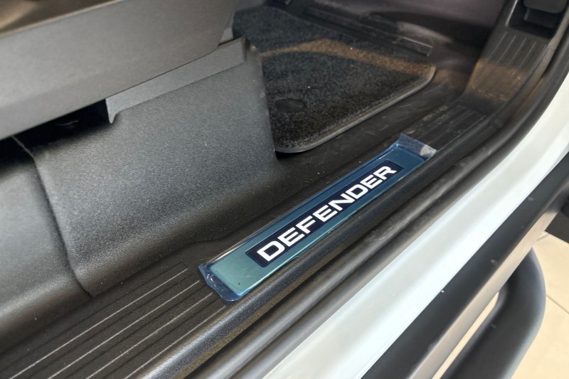  LAND ROVER DEFENDER 3.0 D250 X-Dynamic SE 90 3dr Auto [6 Seat] 5261278