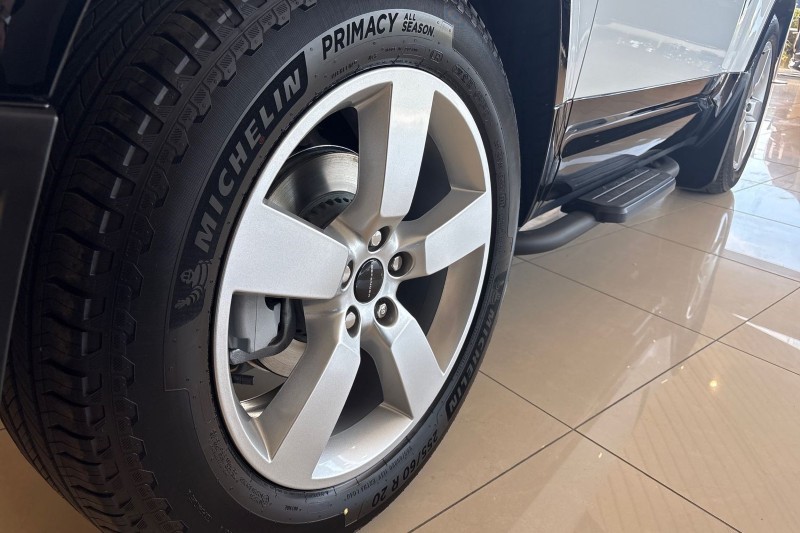  LAND ROVER DEFENDER 3.0 D250 X-Dynamic SE 90 3dr Auto [6 Seat] 5261288