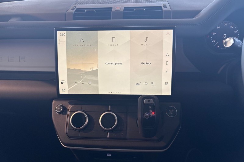  LAND ROVER DEFENDER 3.0 D250 X-Dynamic SE 90 3dr Auto [6 Seat] 5261250