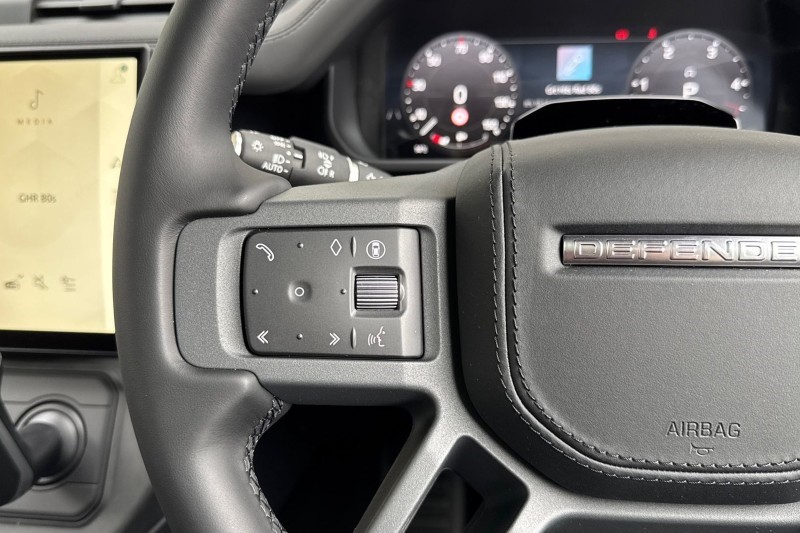  LAND ROVER DEFENDER 3.0 D350 X-Dynamic HSE 110 5dr Auto [7 Seat] 5430630