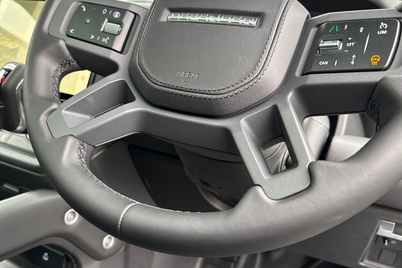  LAND ROVER DEFENDER 3.0 D350 X-Dynamic HSE 110 5dr Auto [7 Seat] 5430629