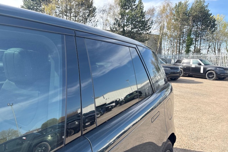  LAND ROVER RANGE ROVER 3.0 P460e Edition 4dr Auto 5262726