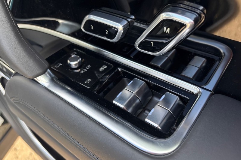  LAND ROVER RANGE ROVER 3.0 P460e Edition 4dr Auto 5262695