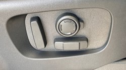 LAND ROVER DISCOVERY 3.0 D350 Gemini 5dr Auto 5402636